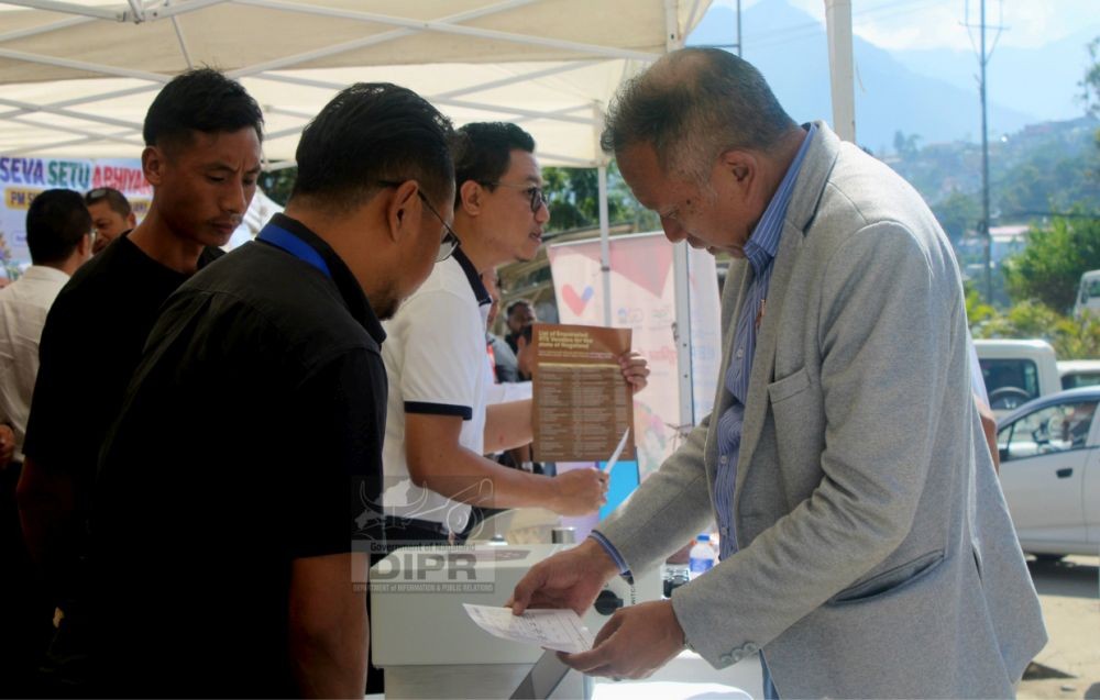 Principal Secretary, Power, Dr. KD Vizo visits the Seva Setu Abhiyan camp at Secretariat Junction, Kohima, on October 14. (DIPR Photo)